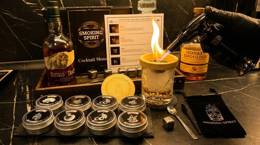 Predstavenie súpravy whiskey smoker pred hosťom v 5 krokoch - Smoking Spirit